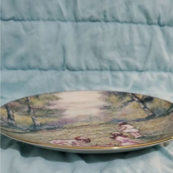 Calhoun's Collectors Society, Inc. "Picking Flower - Picture 2 of 4